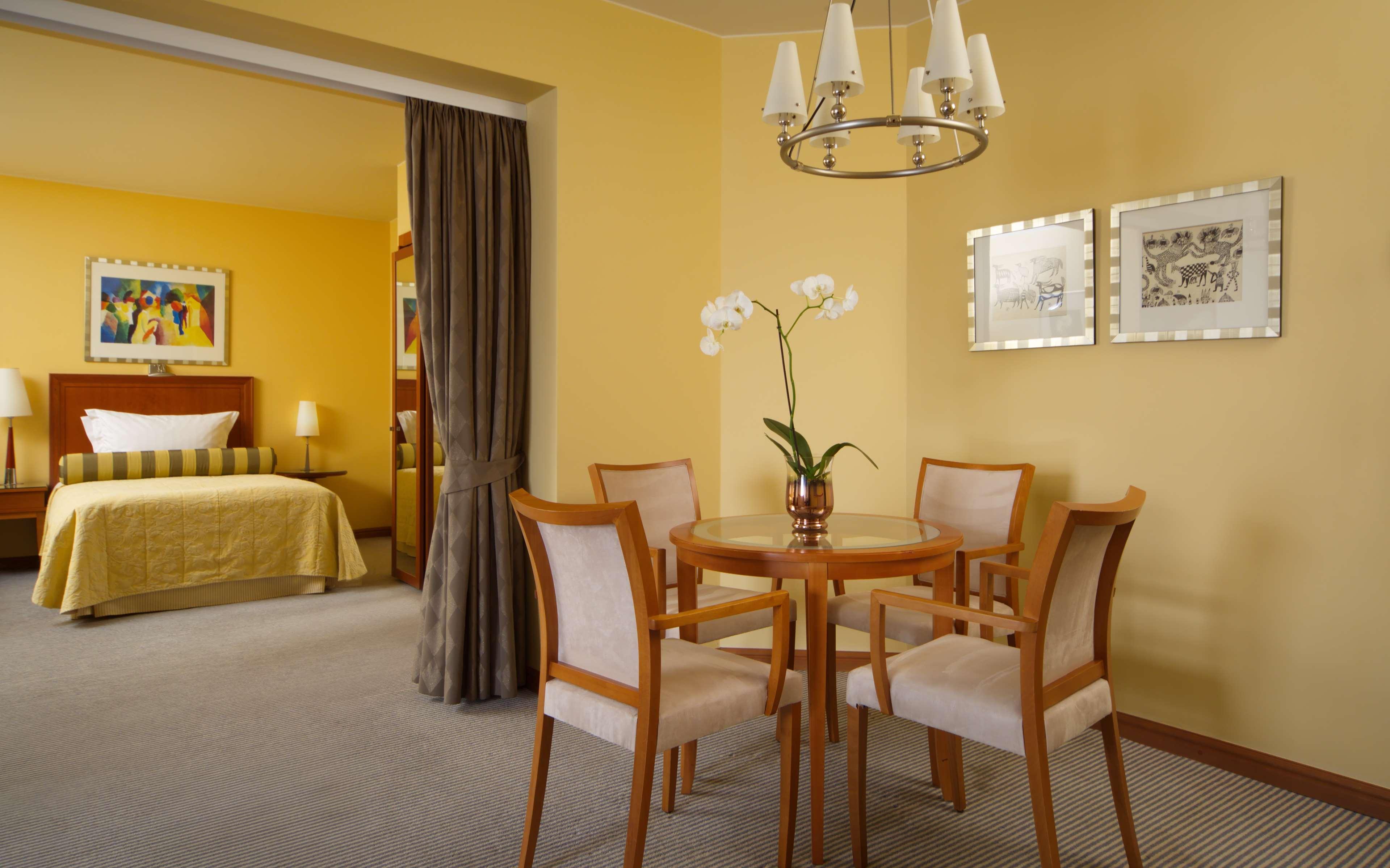 Radisson Blu Ridzene Hotel, Hotell